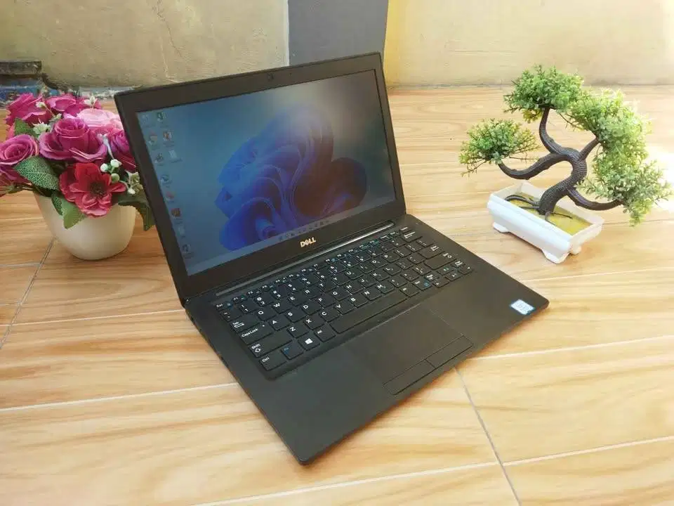 Jual Murah Laptop Dell Core i5 Gen 7 RAM 8GB SSD 256GB