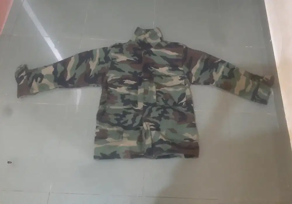 Dijual jaket, size M