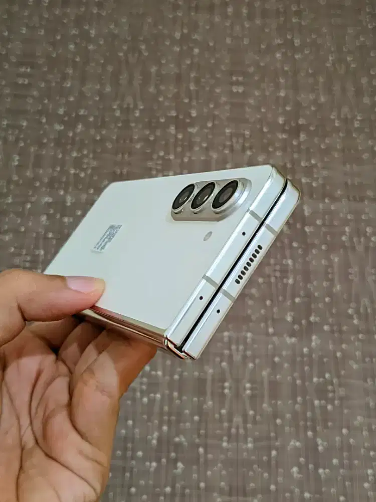 Samsung Z Fold 5 5G 12/512 mulus sein