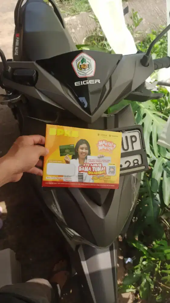 Honda Beat Deluxe CBS 2023 Grey