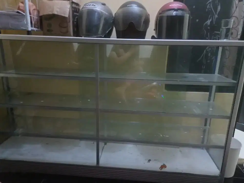 Etalase Kaca Sembako