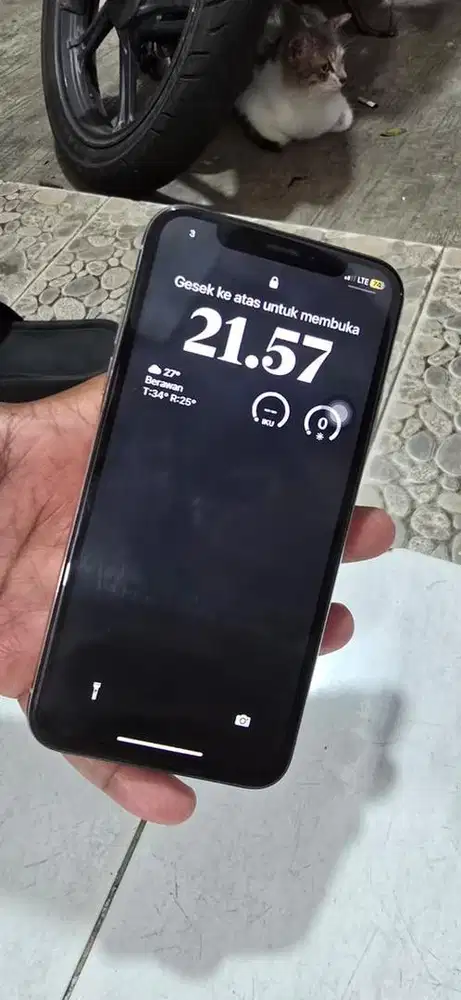 iPhone  X inter