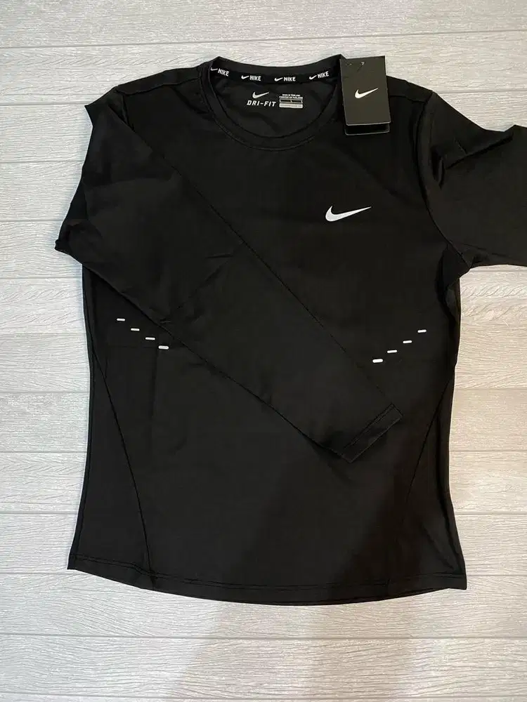 Dryfit nike longsleeve size M & L