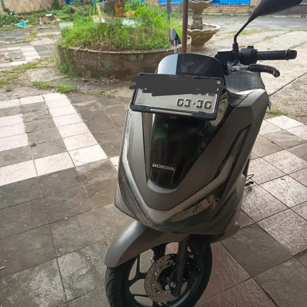 Dijual motor Honda PCX CBS 160 tahun 2025
