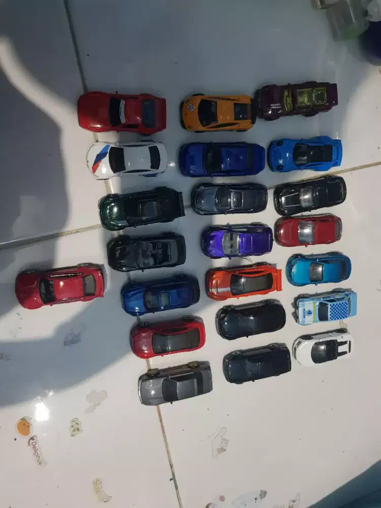 Hot wheels loose