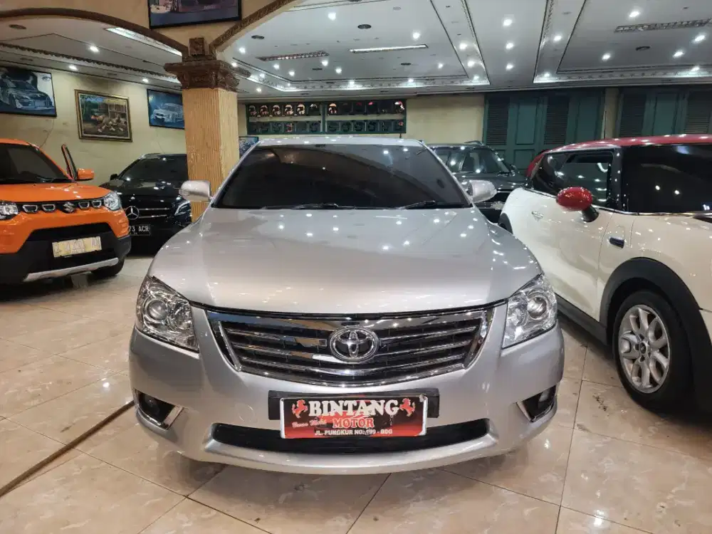 TOYOTA CAMRY V AT 2010 SILVER (BINTANG MOTOR)
