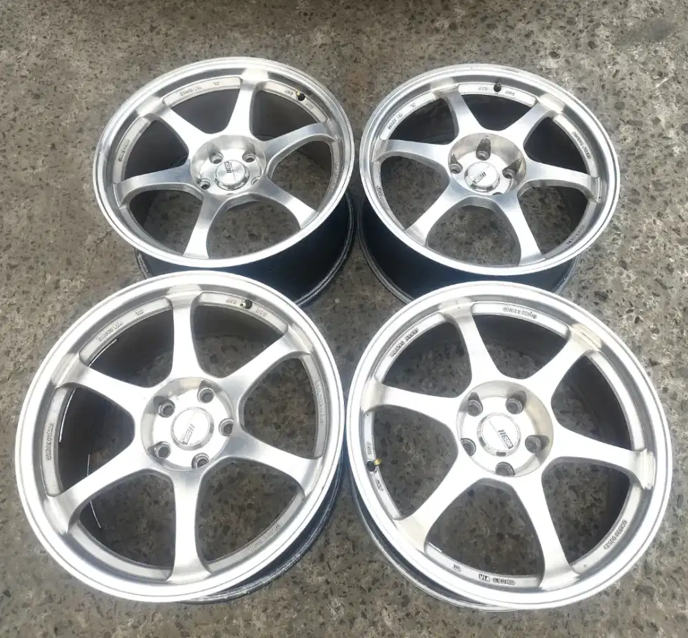 Velg ssr type c r18 lebar 8,5-9,5 et35 pcd 5x114 pnp 5x112 polish
