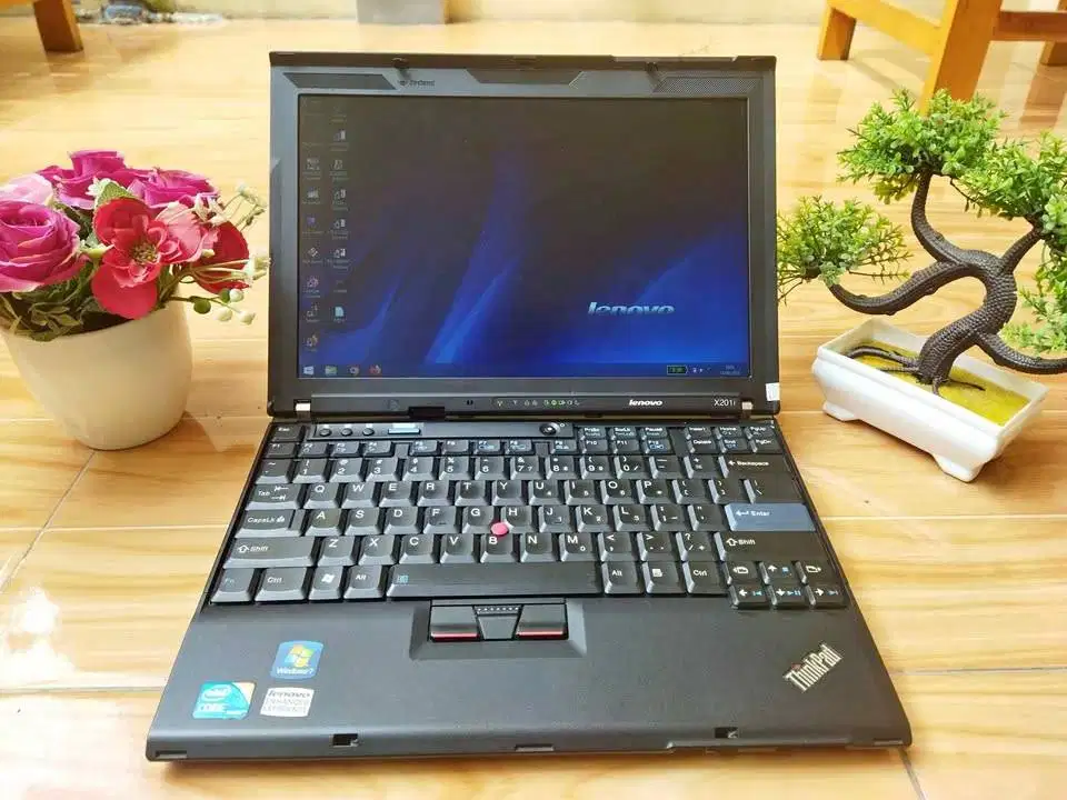 Laptop Compact Lenovo Thinkpad X201i Core i5 RAM 4GB Hdd 320GB