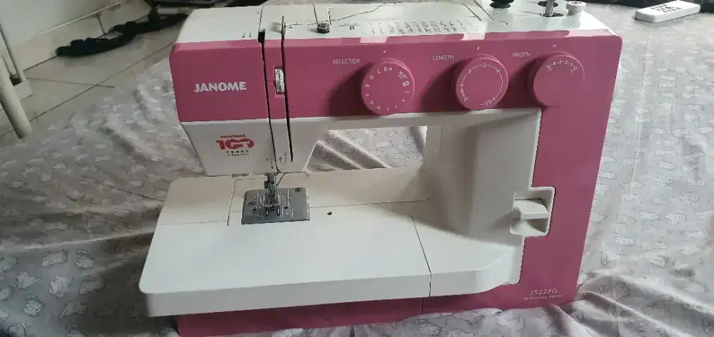 Mesin jahit dalam singer heavy duty + janome mesin jahit