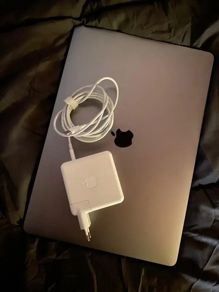 Macbook Pro 32gb/1Tera 16in touchbar