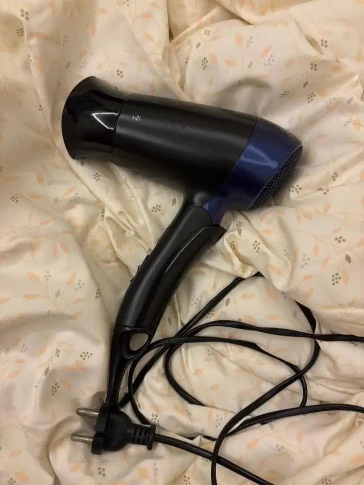 Remington Hairdryer / Pengering Rambut Travel Dryer 1400 D2400 - Hitam