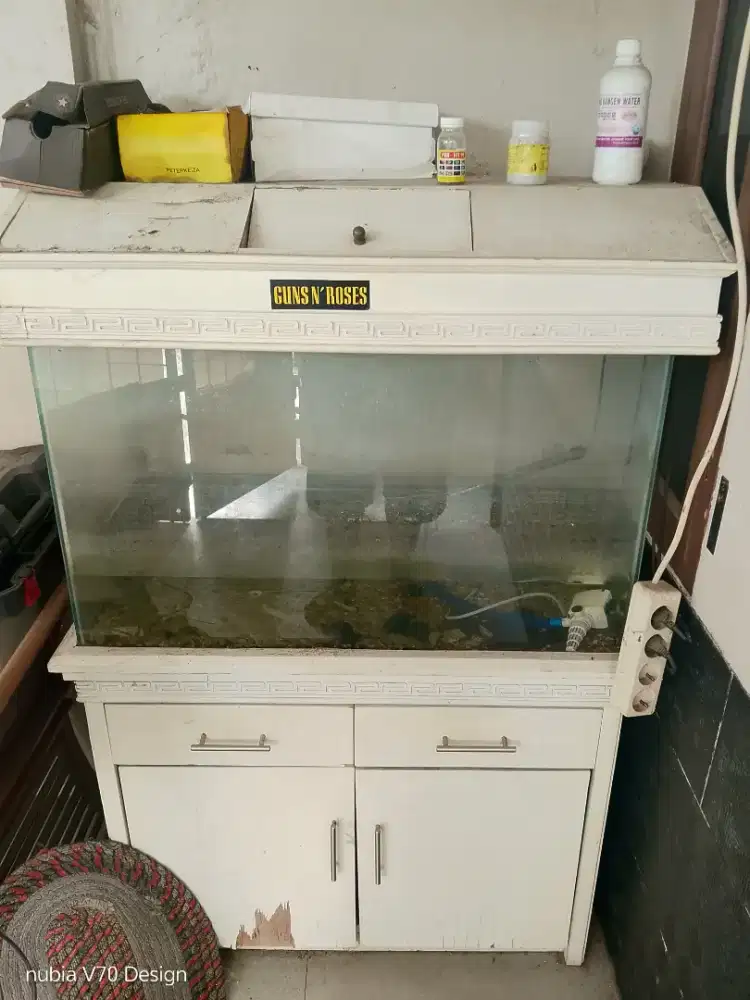 Aquarium ikan hias
