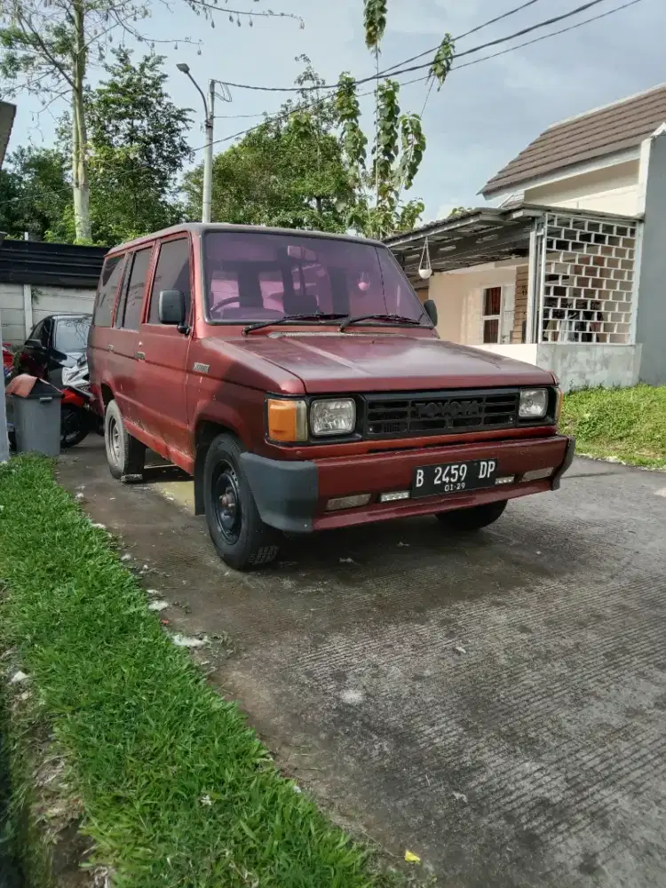 dijual toyota kijang rover