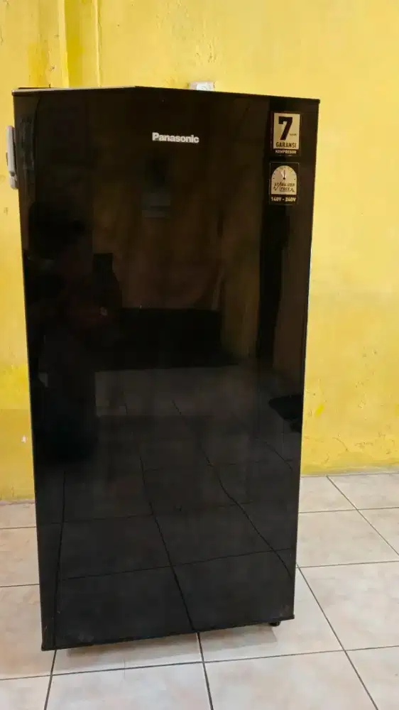 Kulkas panasonic 1 pintu