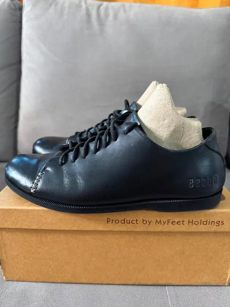 Sepatu Brodo Leather