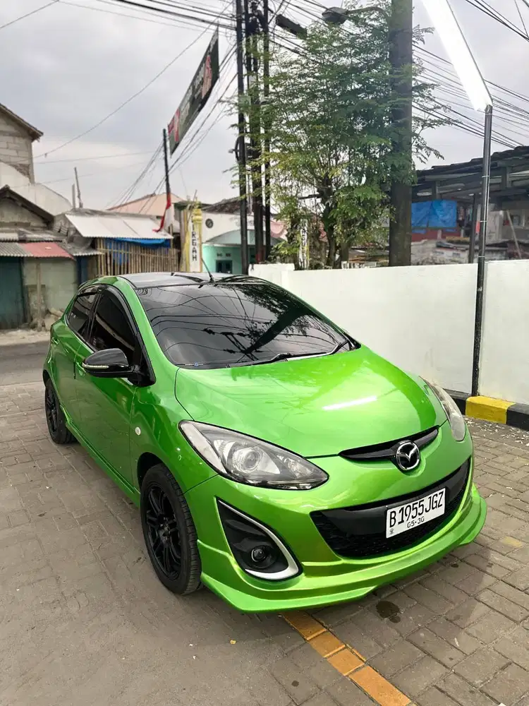 Mazda 2 2010 R Metic