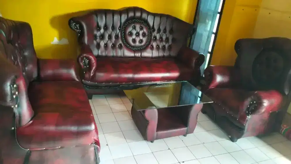 1 set sofa Tamu
