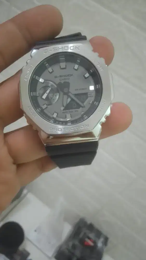 G-shock GM2100 like new
