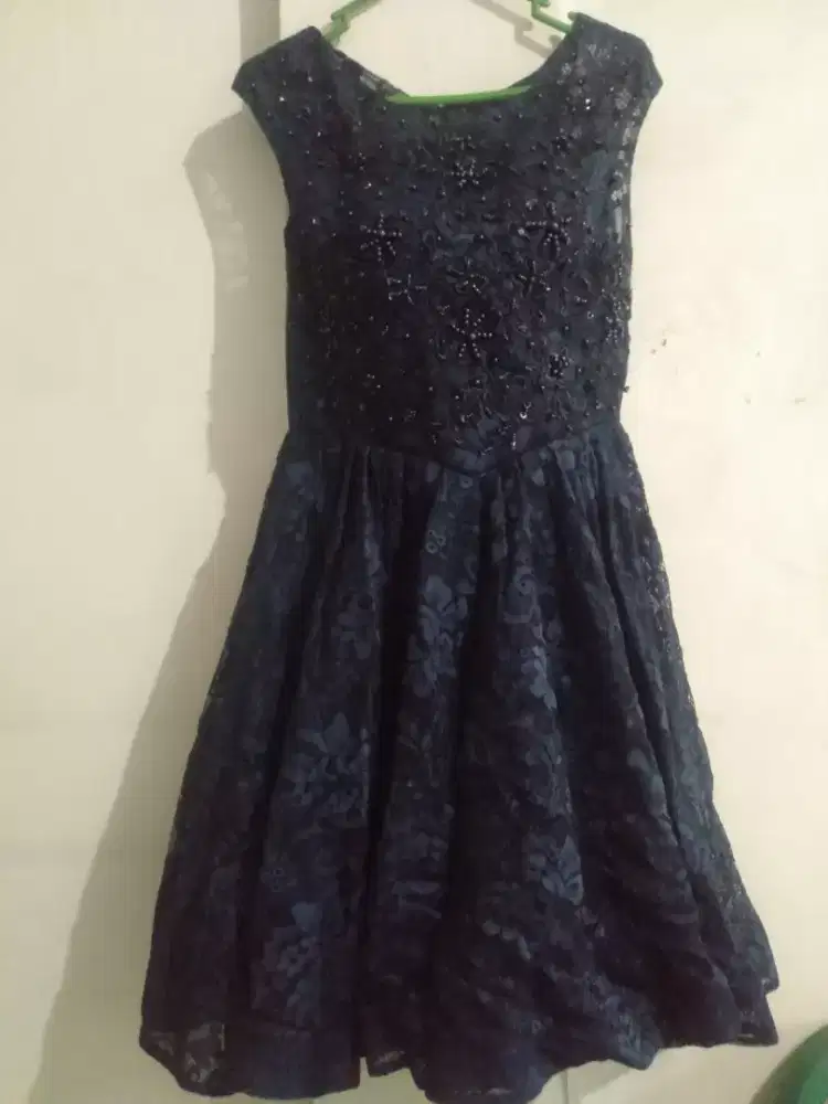 Baju gaun dress