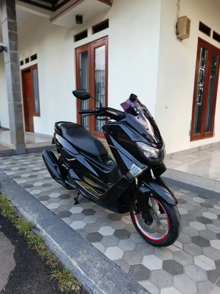 Yamaha nmax non ABS tahun 2016 motor siap pakai