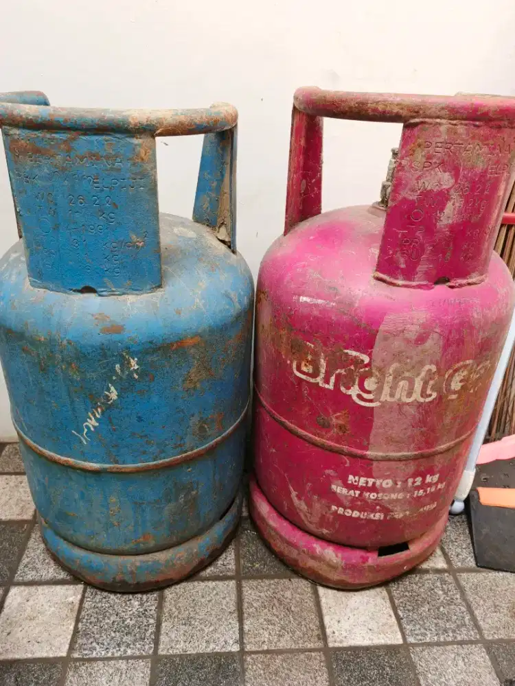 Tabung gas 12 kg biru dan pink (kosongan)