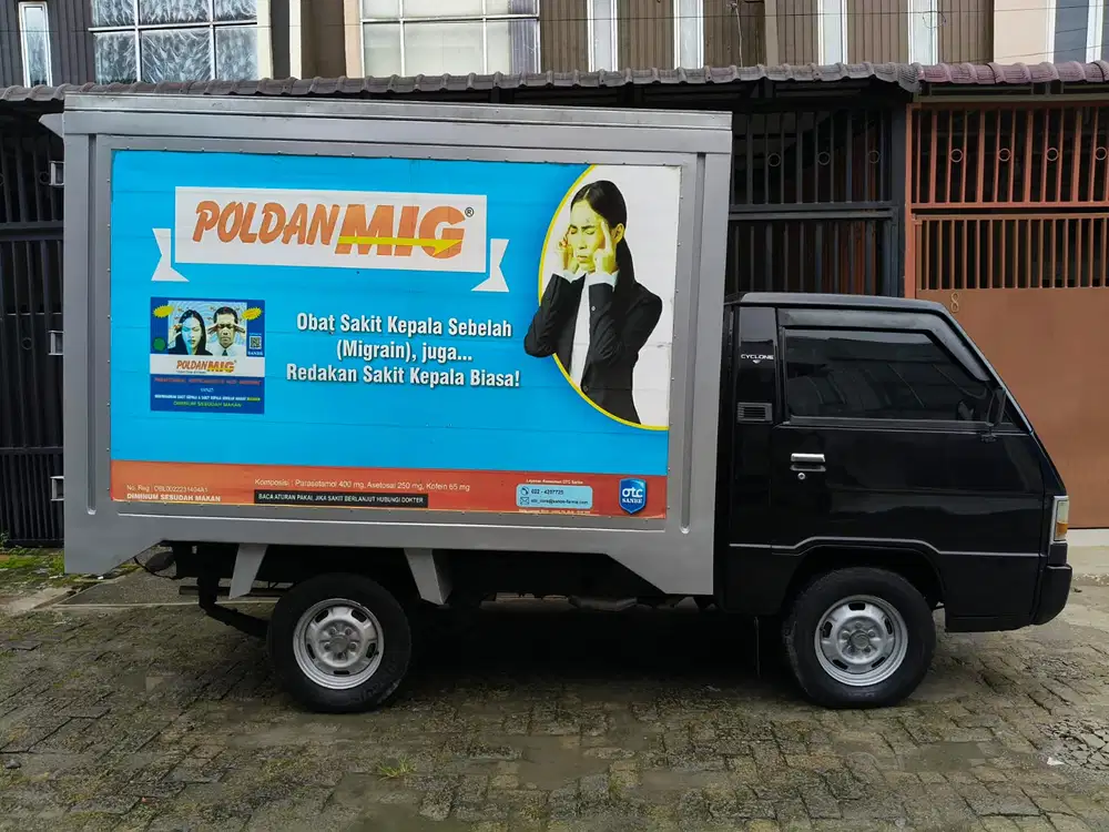 Mitsubishi L300 2.5 Diesel Box Aluminium 2010 Original Terawat Sehat
