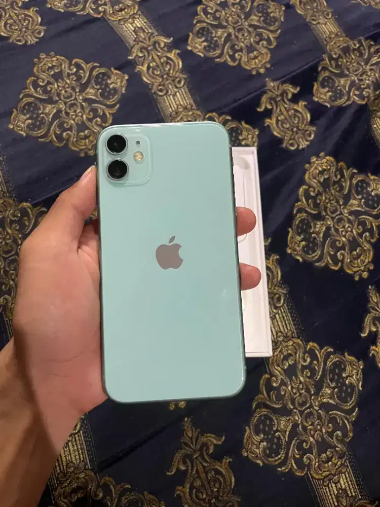 iPhone 11 64 iBox