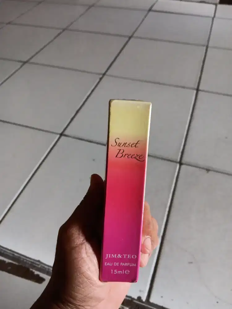 Parfum semprot JIM & TEO SUNSET BREEZE  EAU DE PARFUME 15ML 30RIBU,