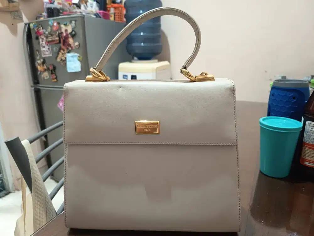 Tas Tangan Wanita Warna Putih Gading