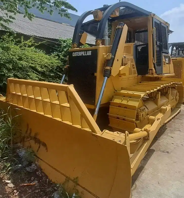 Dijual Bulldozer Komatsu D6G Seri II ex Import 2012