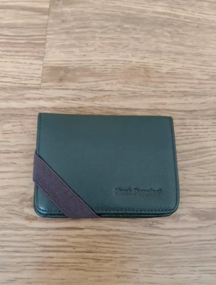 Card holder hush puppies