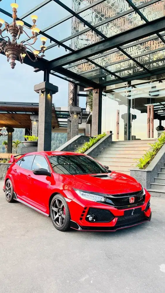 Honda civic type R 2018 low kilometer mulus