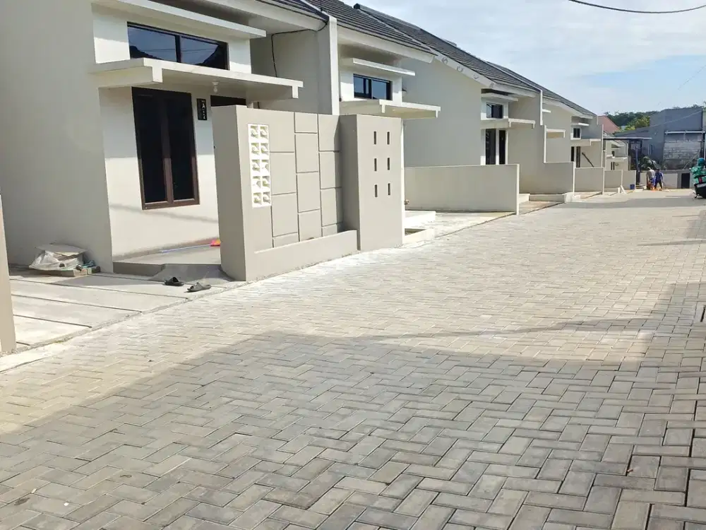 Rumah siap huni . Cash dan KPR di depok