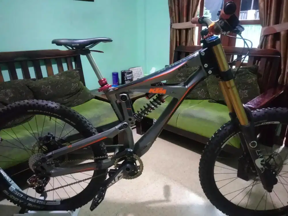 KTM Down Hill isian Sultan gress