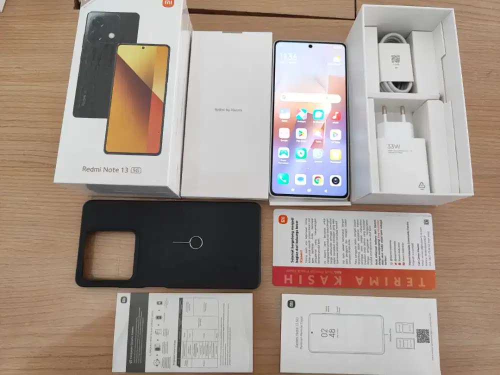 REDMI NOTE 13 5G 8/256 ( EXS DISPLAY TOKO, 99,9% MULUS LIKE NEW  )