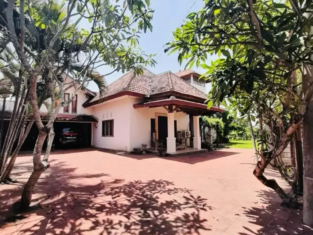 Rumah berawa canggu