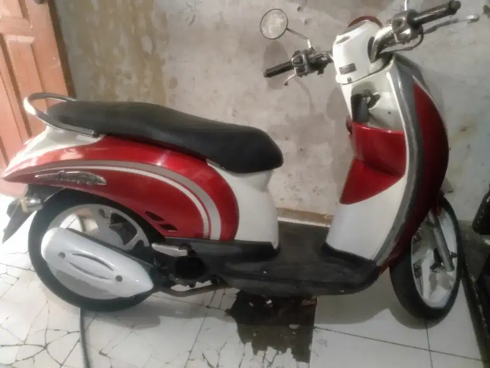 Honda Scoopy karbu tahun 2011 pajak of lama ss lengkap