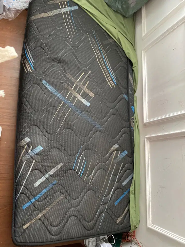 Kasur single tempat tidur