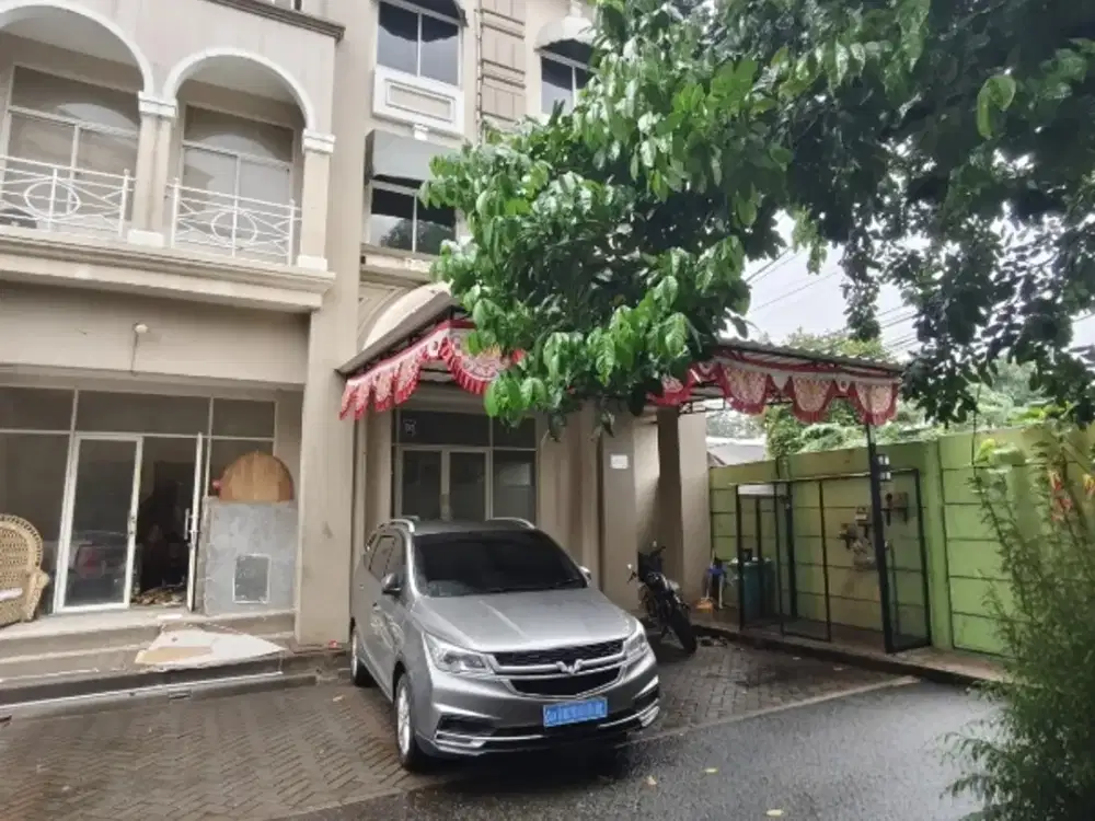 Ruko Siap Huni 3 Lantai Renovasi di Grand Galaxy Park Semi Furnished