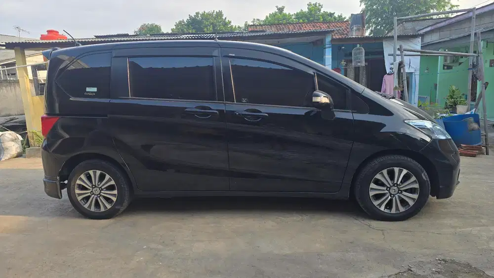 Honda Freed 2013 Bensin