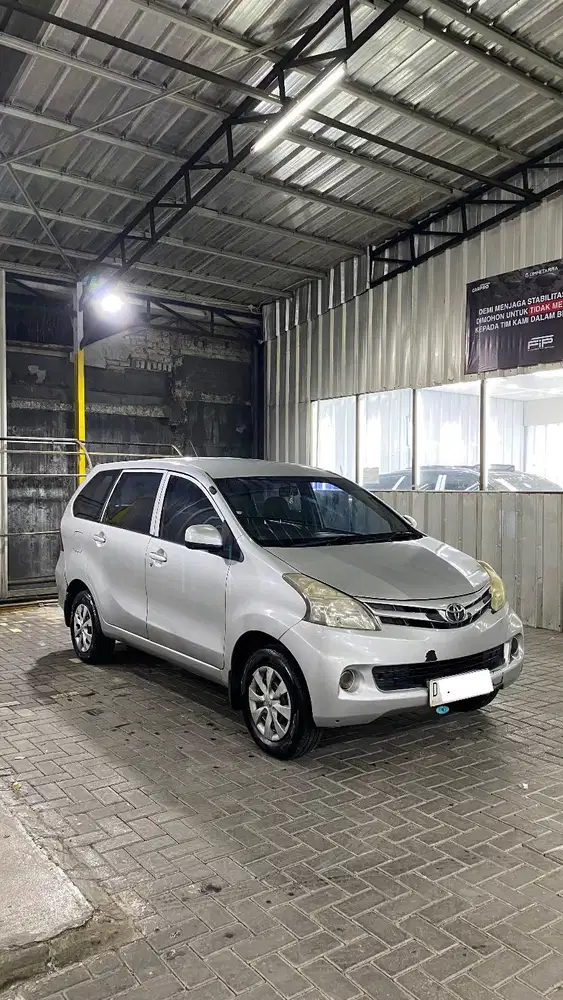 Toyota Avanza 2012 Bensin