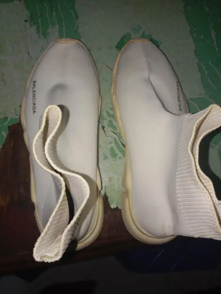 Sepatu Balenciaga uk 42