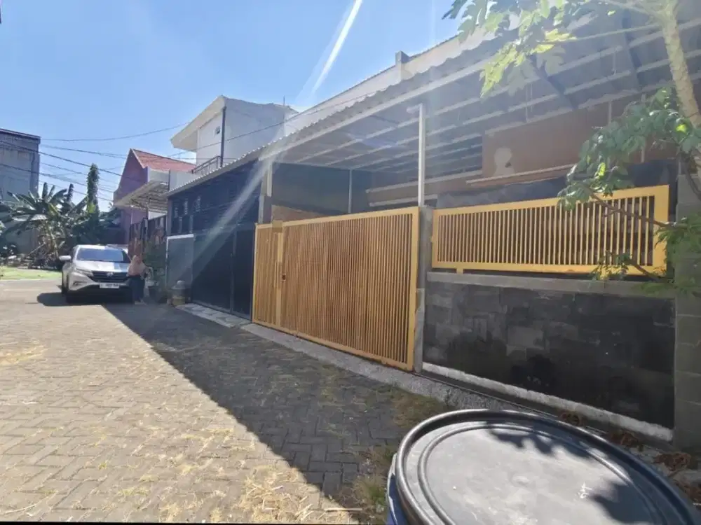 ‼️MURAH POLL‼️  Rumah 1.5 Lantai Di Perum Jambangan Indah  Surabaya Selatan .