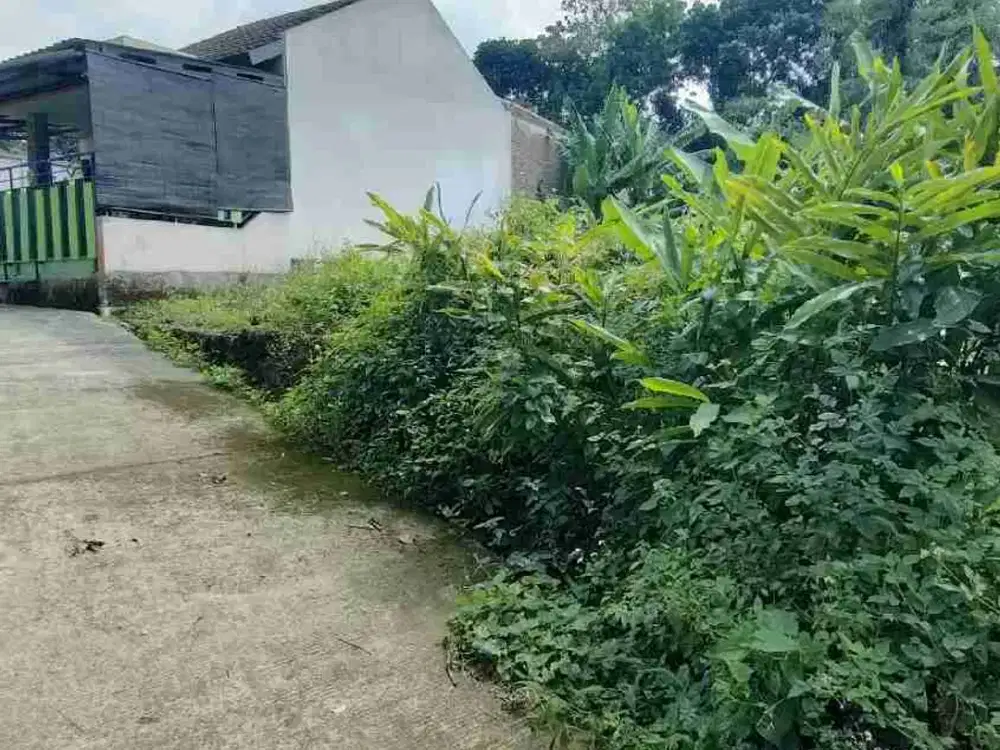 dijual luas tanah 94m²