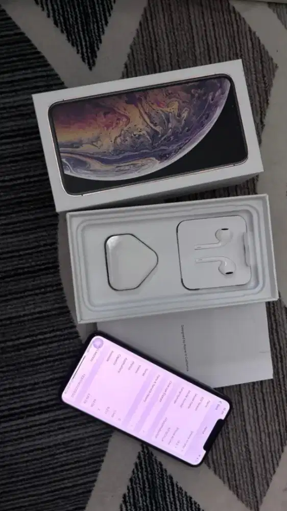 Iphone Xs Max 64GB - Mulus, Normal, Siap Pakai
