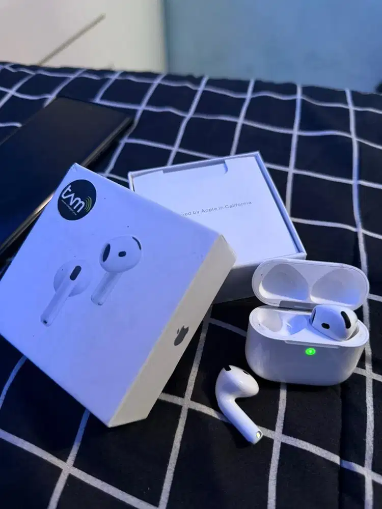 Airpods 4 ANC Like new