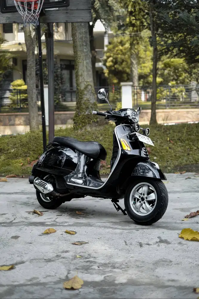 PIAGGIO VESPA GTS 150 IGET 4V FACELIFT 2019 MURAH BISA KREDIT