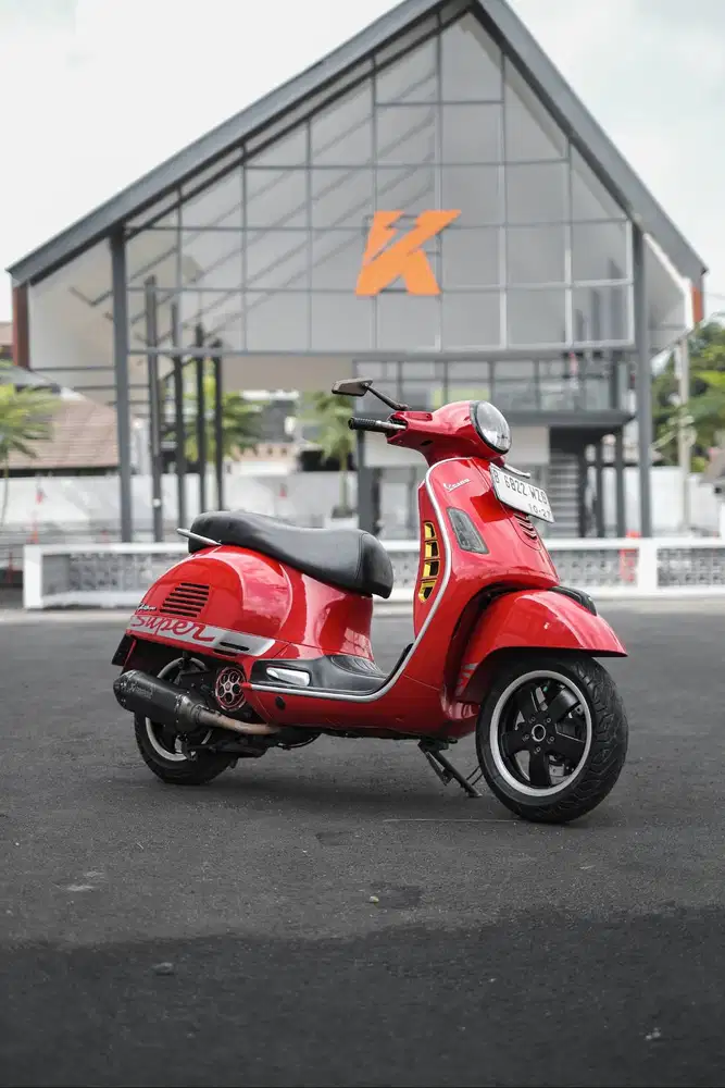 PIAGGIO VESPA GTS 150 3VIE 2014 MURAH MERIAH