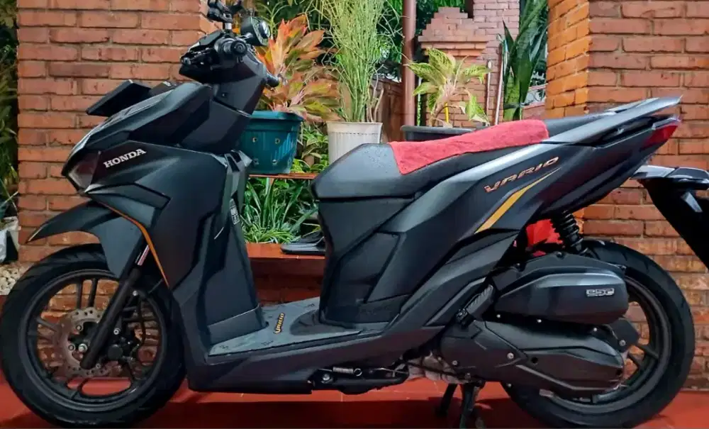 Honda Vario 125 CBS ISS Advance Black Matte