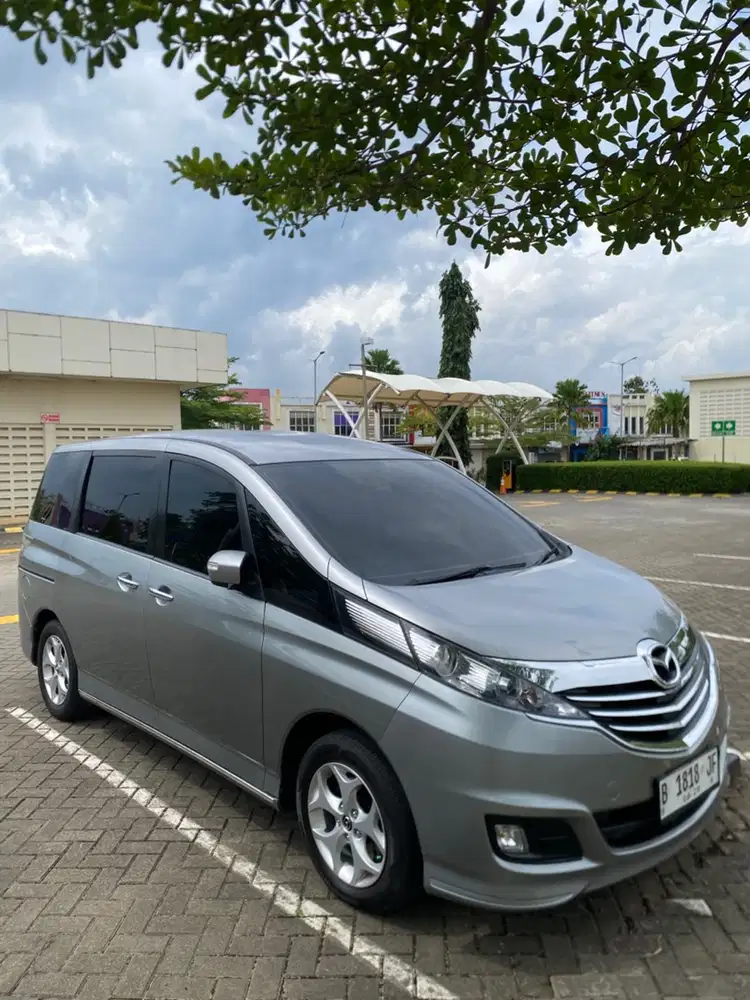 Mazda Biante Skyactive 2.0 AT 2013